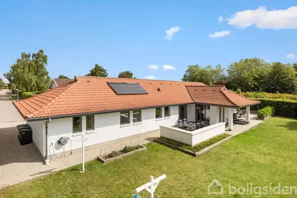 Villa på Ågårdsvænget 8, 4130 Viby Sjælland