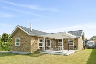 Villa på Bøgevej 37, 8382 Hinnerup