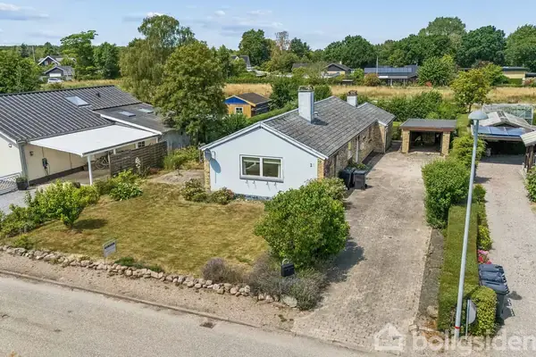 Villa på Lundevej 15, 4800 Nykøbing F