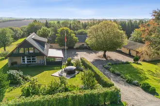 Landejendom på Byrstedhedevej 7, Byrsted, 9240 Nibe