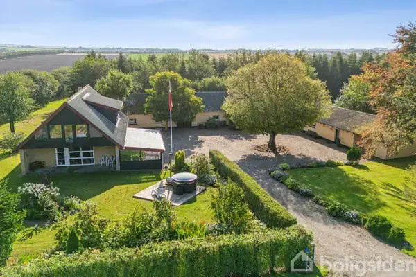 Landejendom på Byrstedhedevej 7, 9240 Nibe