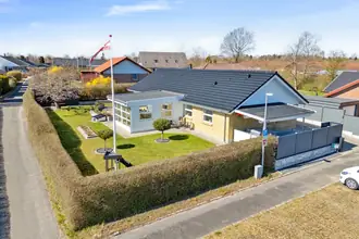 Villa på Herningvej 9, 4200