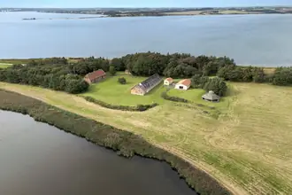 Landejendom på Sønderskovvej 9, Venø, 7600 Struer