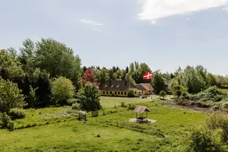 Landejendom på Knasterbjergvej 4, 5960 Marstal