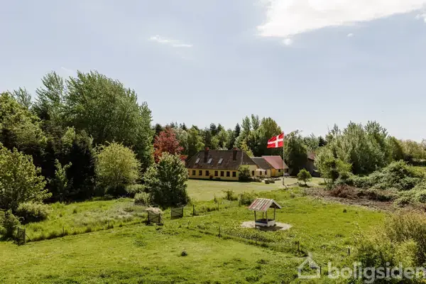 Landejendom på Knasterbjergvej 4, 5960 Marstal