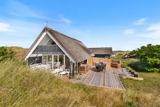 Fritidshus på Nymandsbjerg 10, Bjerregaard, 6960 Hvide Sande