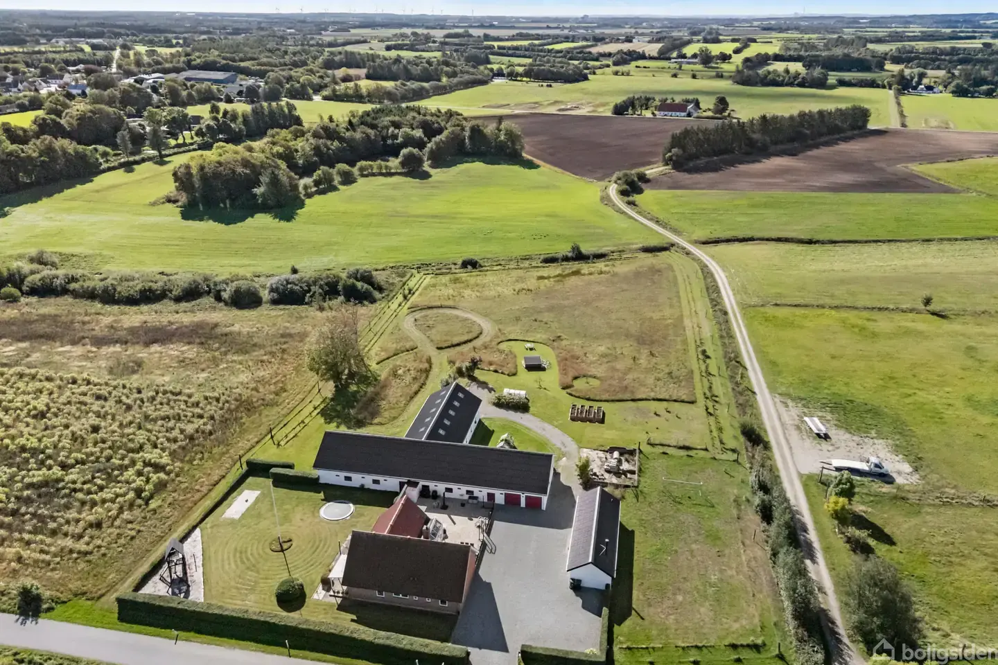 Landejendom på Hollenstedvej 3, 9320 Hjallerup