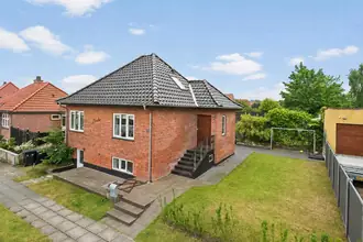 Villa på Grundtvigs Alle 44A, 6700 Esbjerg