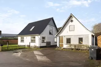 Villa på Hovedgaden 28, Undløse, 4340 Tølløse