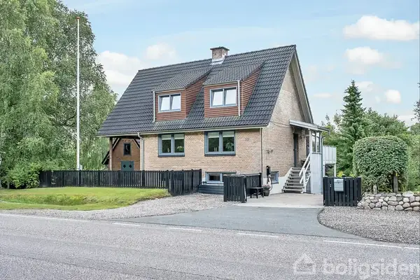 Villa på Hobrovej 221, 9520 Skørping