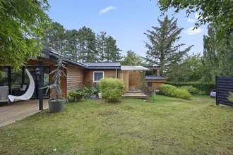 Villa på Karlshøjvej 43, 3390 Hundested