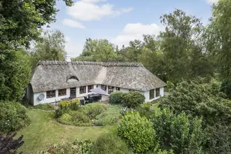 Landejendom på Viemosevej 24, Næsbyhoved-Broby, 5270 Odense N
