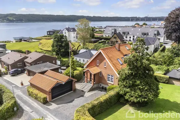 Villa på Kaptajn Bertelsensvej 10, 7120 Vejle Øst