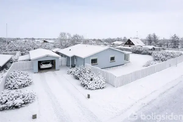 Fritidsbolig på Tværvej 2, 9480 Løkken