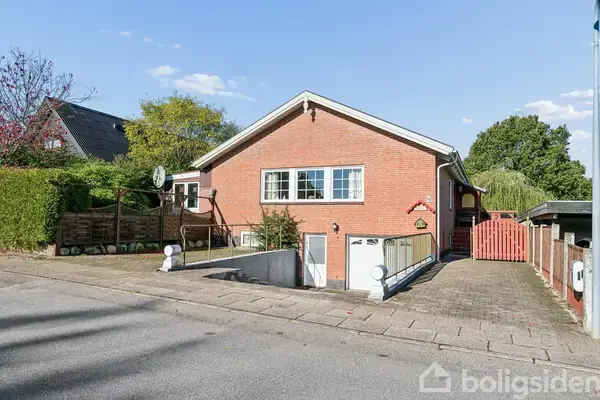 Villa på Nylandsvej 11, 7441 Bording