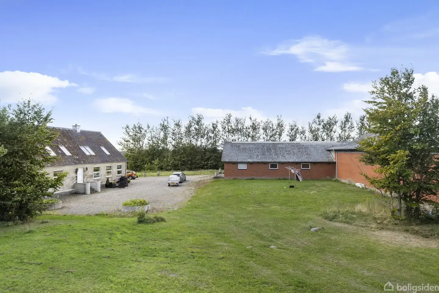 Landejendom på Fjembevej 17, 9352 Dybvad