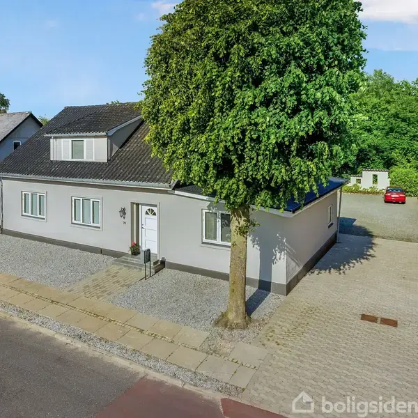 Villa, Storgaden 78, 6052 Viuf