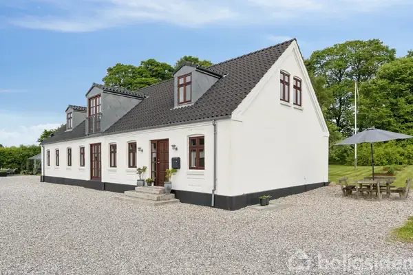 Landejendom på Vestermarksvej 45, 8881 Thorsø