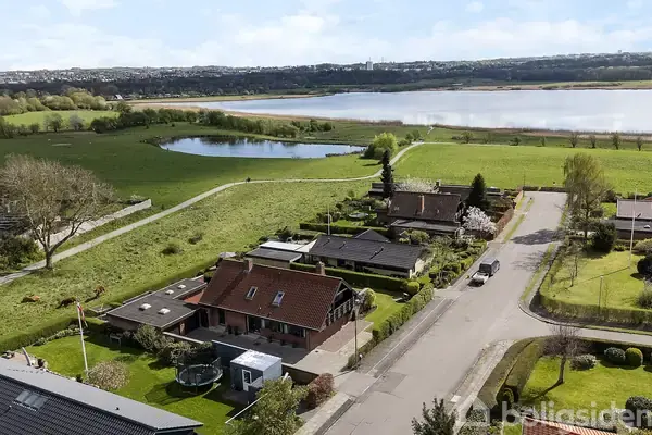 Villa på Sivsangervej 9, 8220 Brabrand