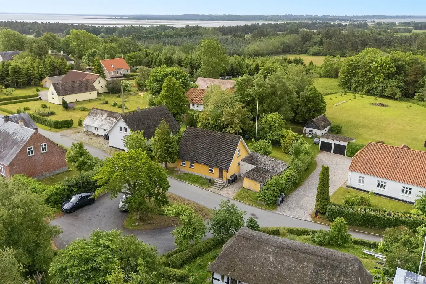 Ejendom med stort potentiale i hyggelige omgivelser
