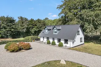 Landejendom på Hjortholmvej 30, Albæk, 9541 Suldrup