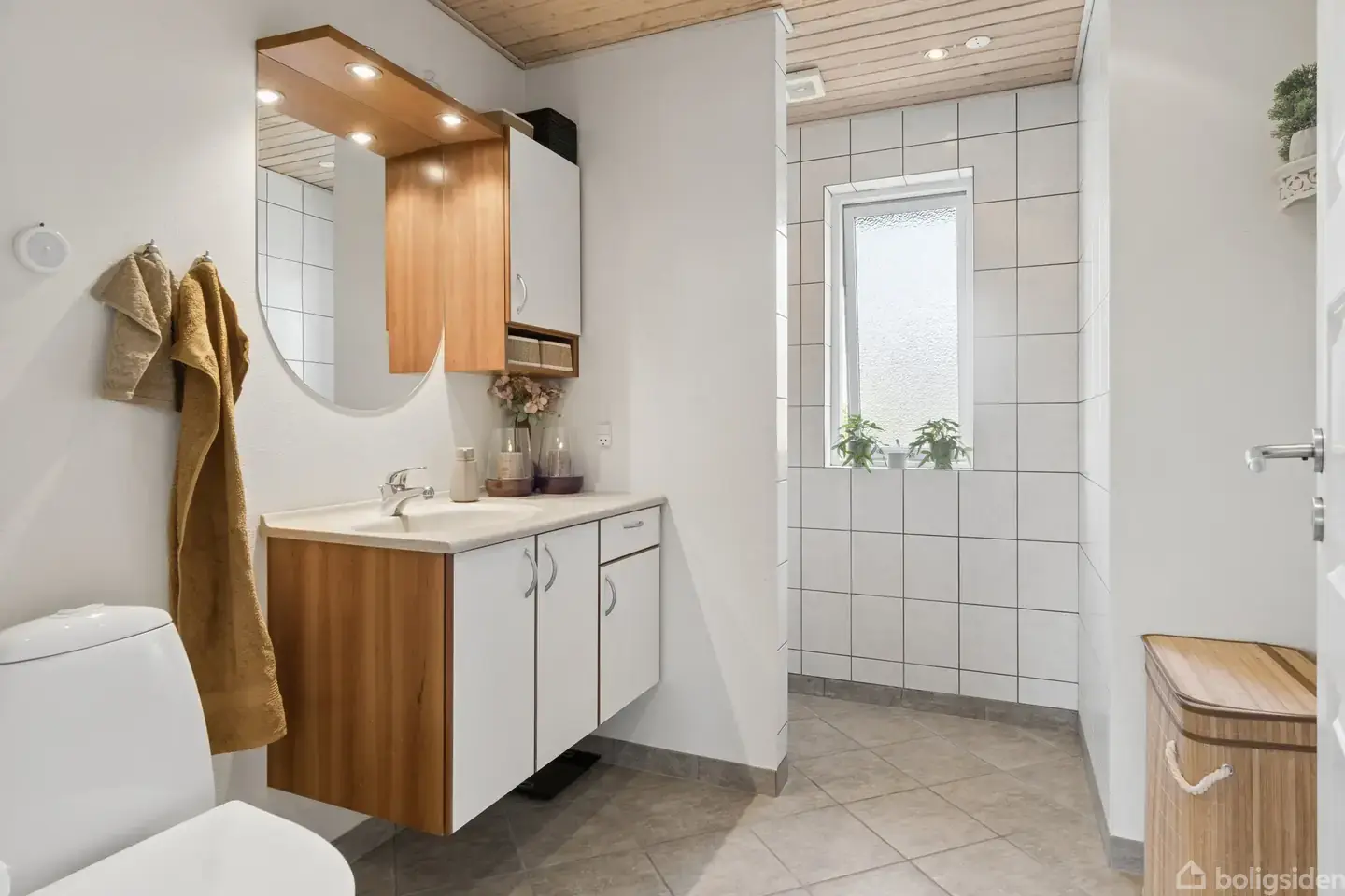 Velholdt villa med hjemlig atmosfære og skønne opholdsrum! - Visning 5