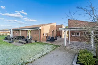 Villa på Svanholmvej 18, 9400 Nørresundby