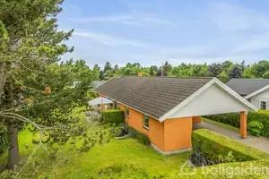 Villa på Kragevej 4, 3120 Dronningmølle