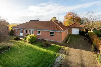 Villa på Farrevej 5, Skjørring, 8464 Galten