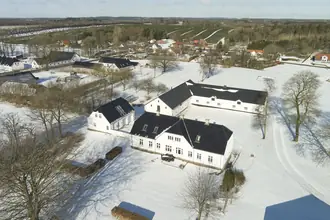 Landejendom på Tofthøjvej 41, Tofthøj, 7321 Gadbjerg