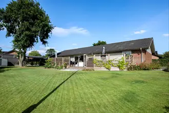 Villa på Lindbjerg Alle 23, 8766 Nørre Snede