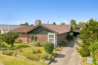 Villa på Vermundsvej 32, 8370 Hadsten