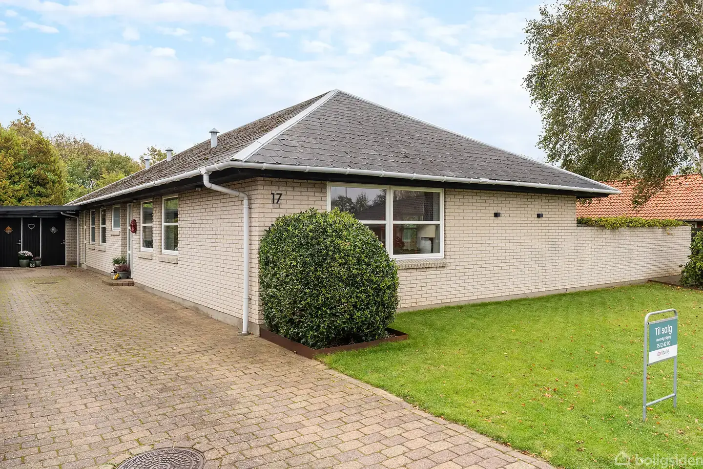 Villa på Rønnebærvej 17, 6715 Esbjerg N