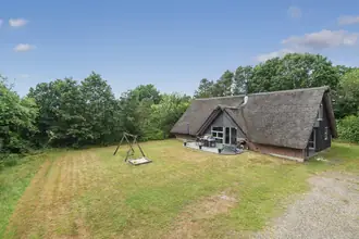 Fritidshus på Hennebysvej 52, 6854 Henne