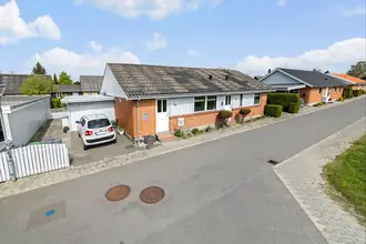 Villa på Peter Ipsens Vej 43, Rønne, 3700 Rønne