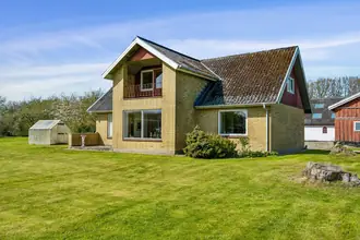 Landejendom på Rakkebyvej 114, Hæstrup Stationsby, 9800 Hjørring