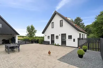 Landejendom på Syvendeskovvej 33, Undløse, 4340 Tølløse