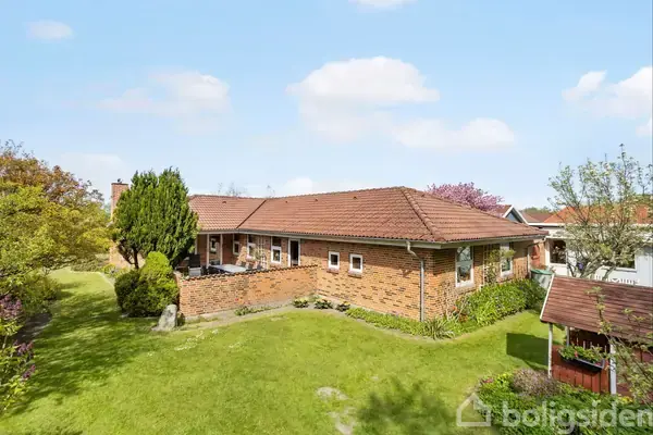 Villa på Nordens Alle 8, 9850 Hirtshals