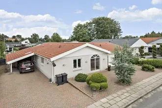 Villa på Rishøjvej 8, 8831 Løgstrup