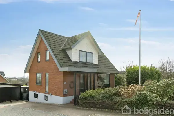 Villa på Grenåvej 730, 8541 Skødstrup