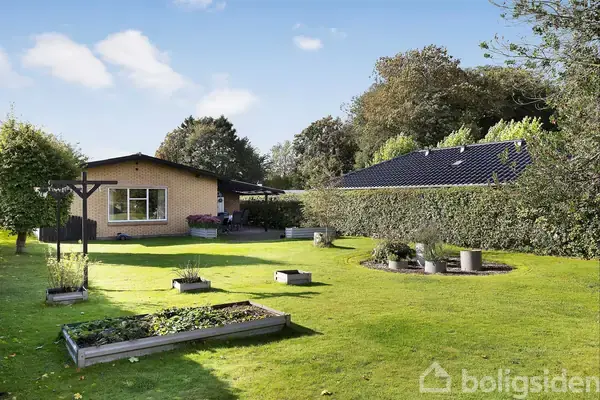 Villa på Buurholtvej 31, 9700 Brønderslev