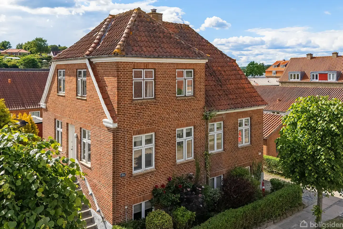 Prisvenlig muremestervilla i hjertet af Mariager