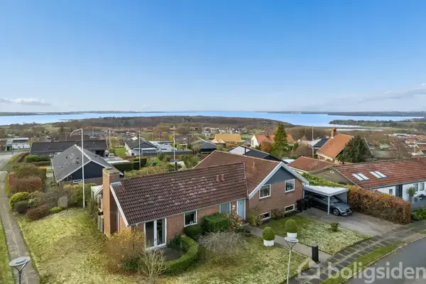 Villa på Baunevænget 17, 8410 Rønde