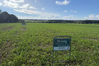 Helårsgrund på Svalevænget 1, Herskind, 8464 Galten