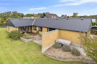 Villa på Fjordvænget 34, 8832 Skals