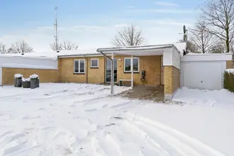 Rækkehus på Ålholmvej 15, Tjørring, 7400 Herning