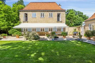 Villa på Dyrehavevej 42, 2930 Klampenborg