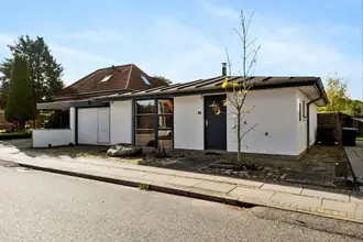 Villa på Vestergade 35, 8732 Hovedgård
