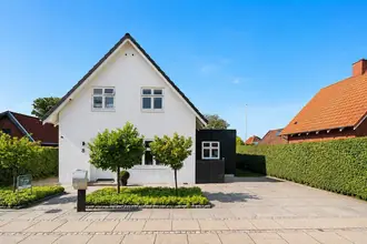 Villa på Idrætsvej 8, Strib, 5500 Middelfart