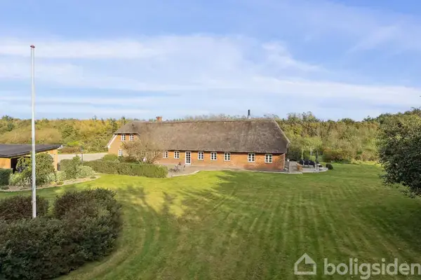 Landejendom på Holstebrovej 92, 6950 Ringkøbing